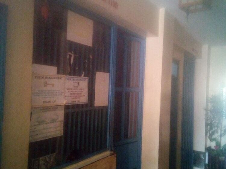 هتل Nyama Village Bar And Restaurant