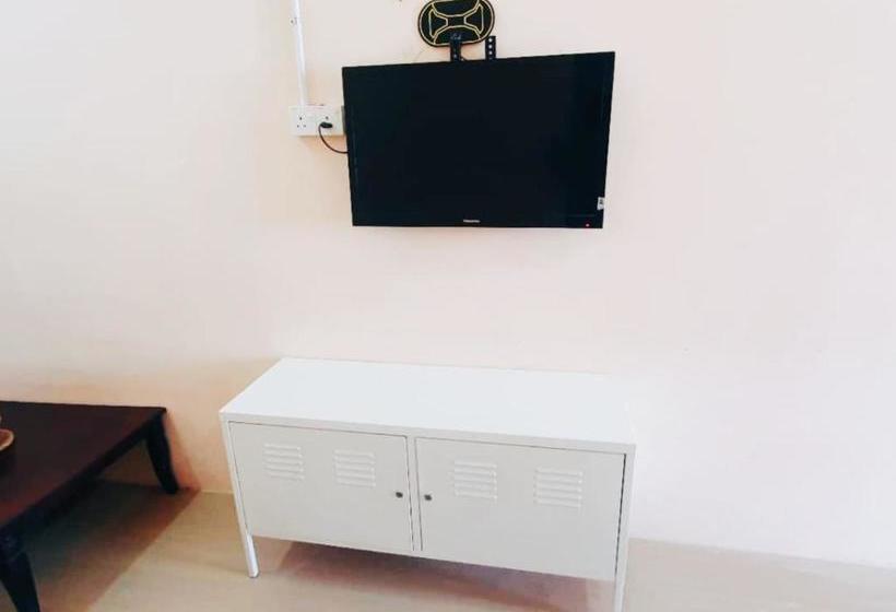 Отель Oyo 90291 Homestay De Majidee