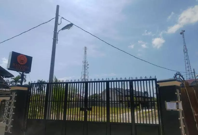 Hotelli Oyo 90618 Hanania House