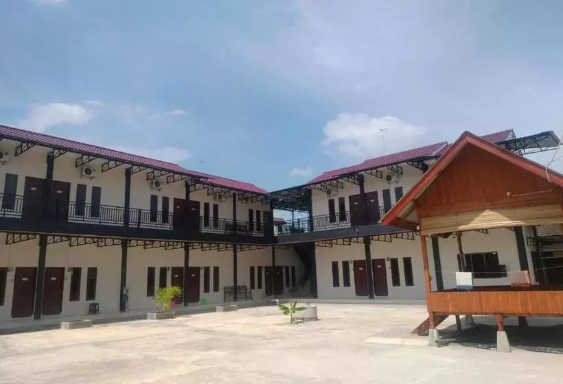 Hotelli Oyo 90618 Hanania House