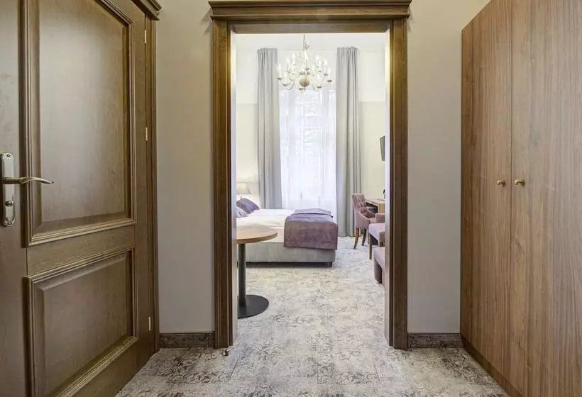 Hotelli Pałac Cieszyno