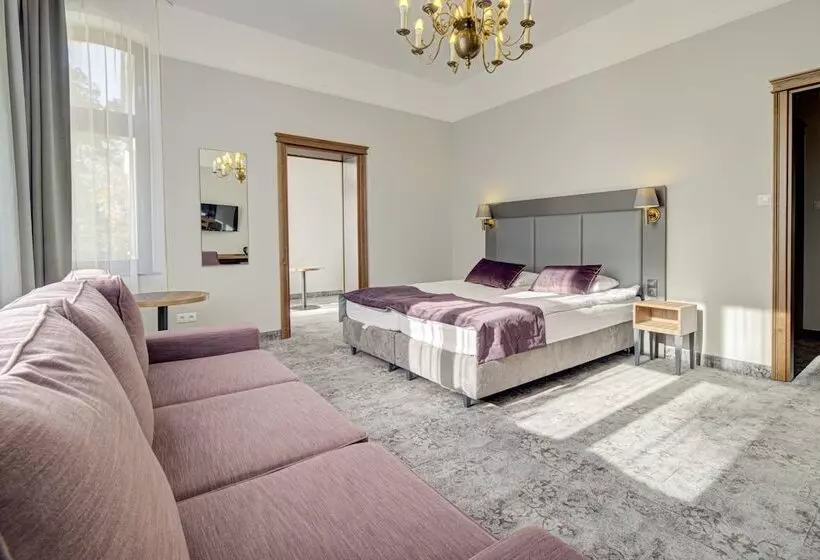 Hotelli Pałac Cieszyno