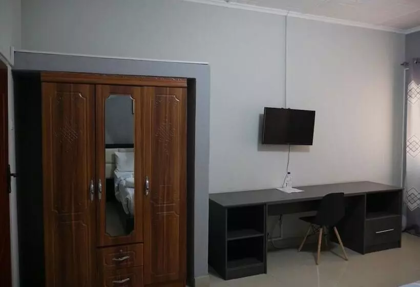 هتل The Escape Lodge