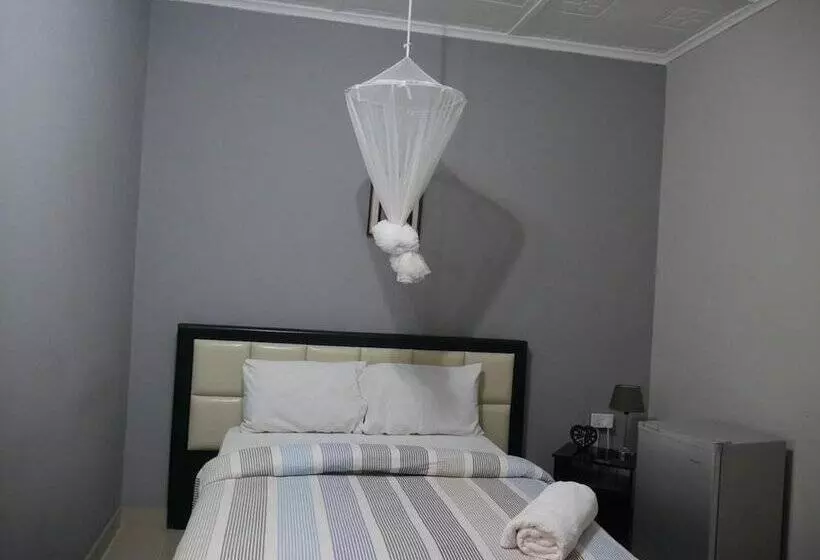 هتل The Escape Lodge