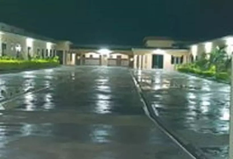 هتل The Escape Lodge