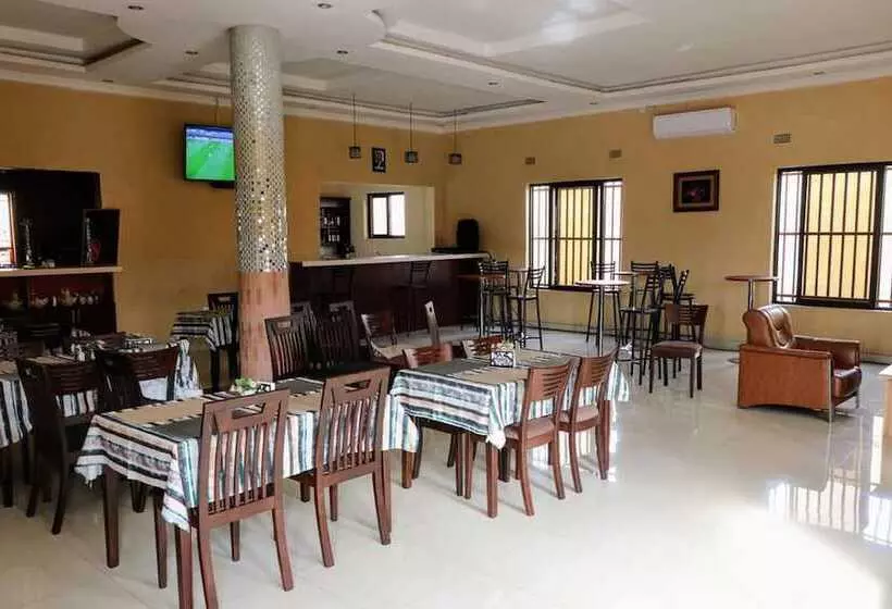 هتل The Escape Lodge