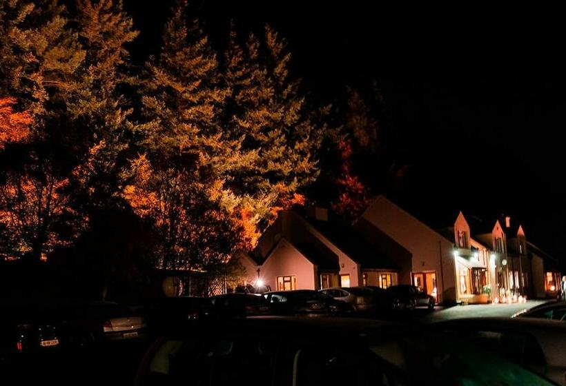 בית מלון כפרי Trooperstown Wood Lodge
