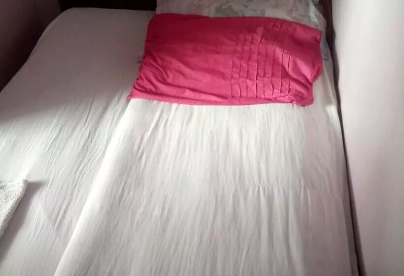 پانسیون Backliza Lodge