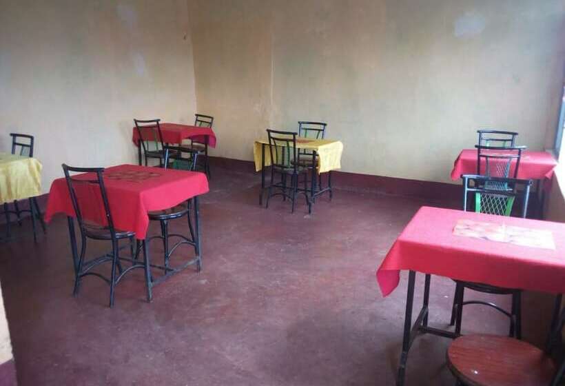 پانسیون Mumbi Rose Guest House