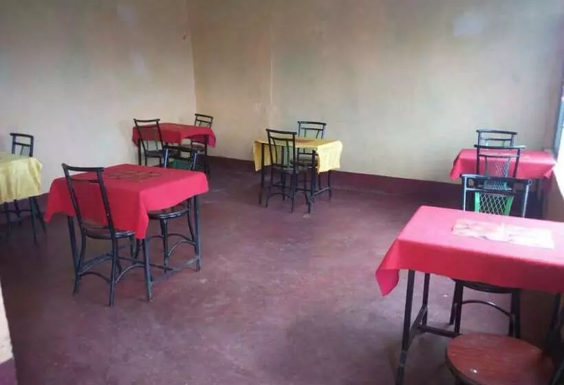 پانسیون Mumbi Rose Guest House