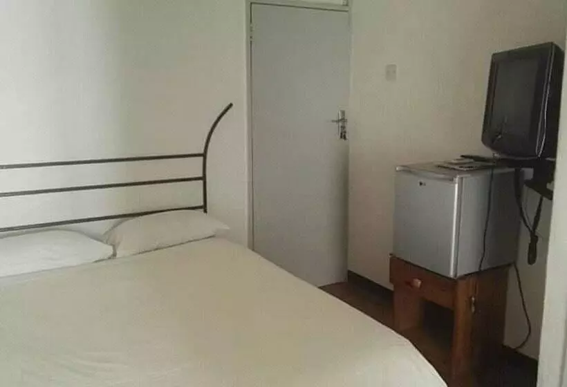 پانسیون Namwambula Mpashi Lodge