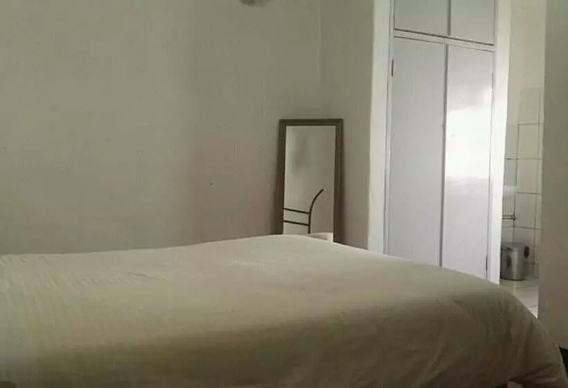 پانسیون Namwambula Mpashi Lodge