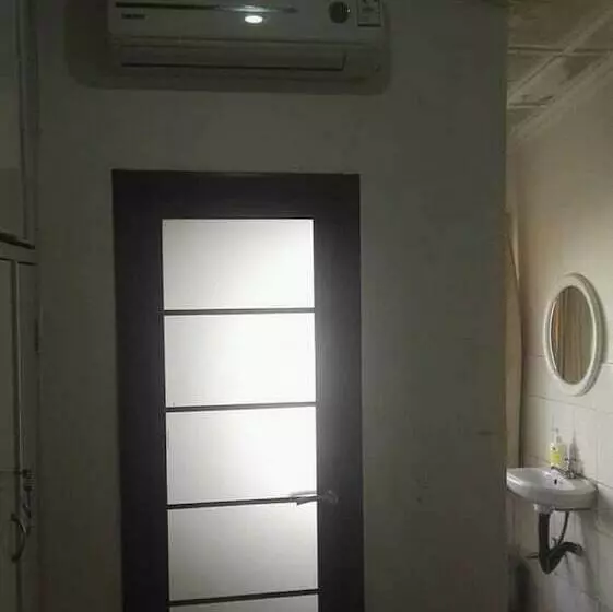 پانسیون Namwambula Mpashi Lodge