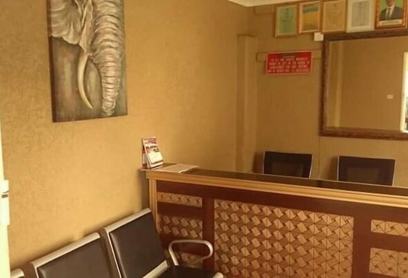 پانسیون Pizo Lodge