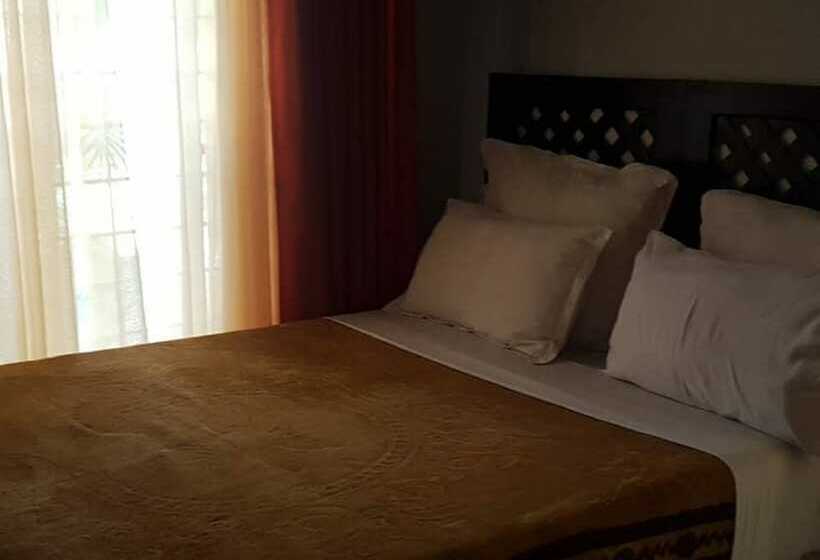 پانسیون Pizo Lodge