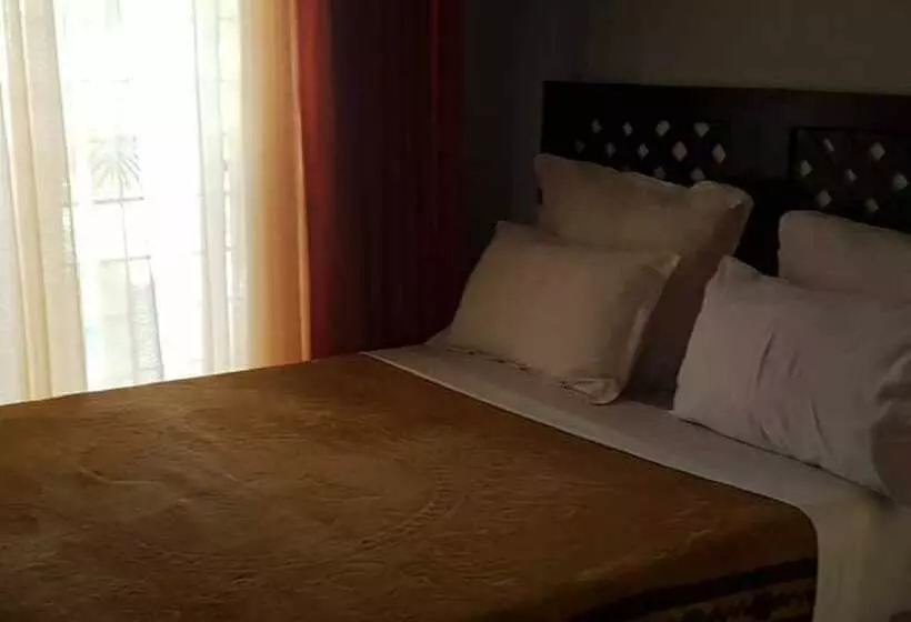 پانسیون Pizo Lodge