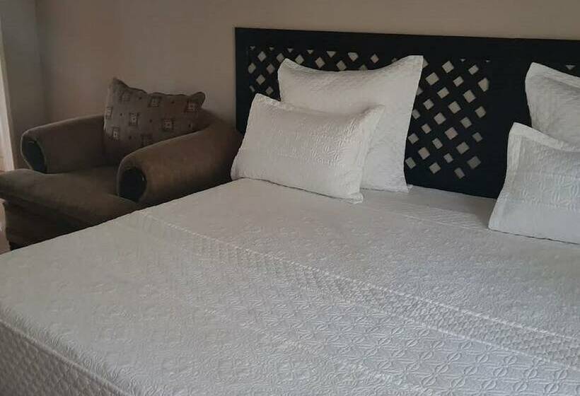 پانسیون Pizo Lodge