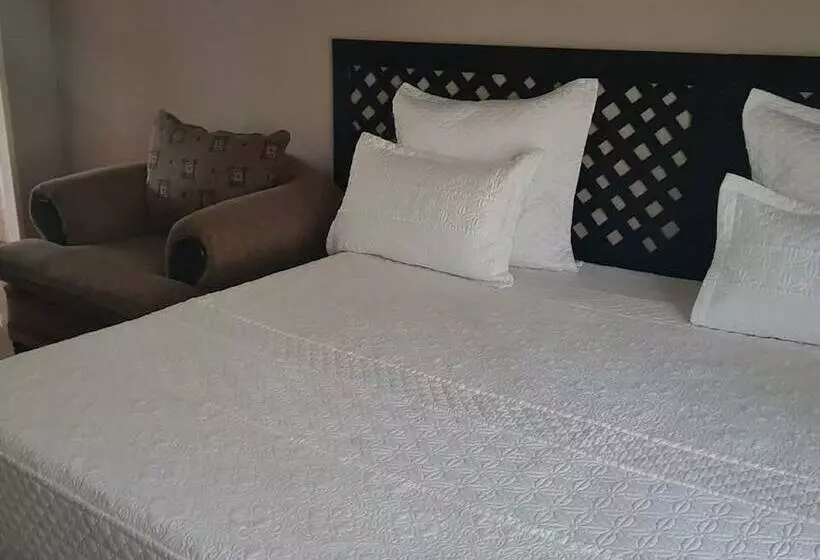 پانسیون Pizo Lodge