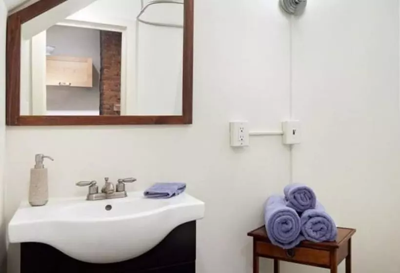 پانسیون Pizo Lodge