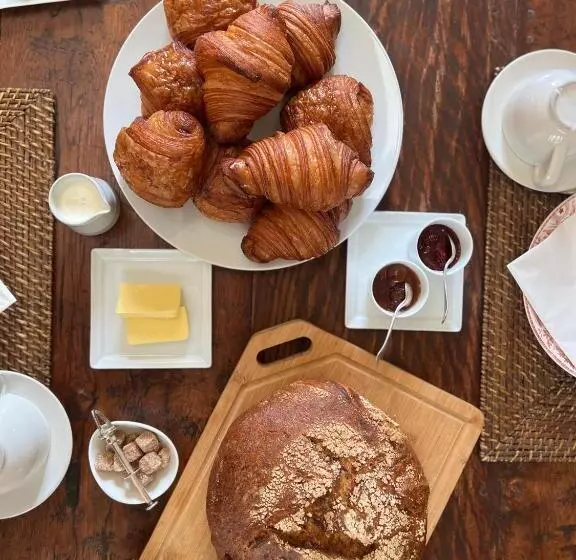 Aamiaismajoitus (B&B) Noubar