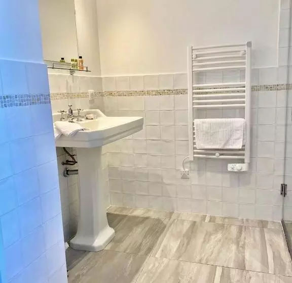 Aamiaismajoitus (B&B) Noubar