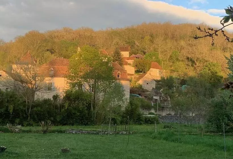 Aamiaismajoitus (B&B) Noubar