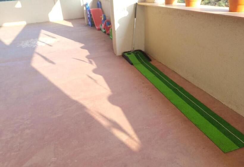 Hotelli Athang Staycation