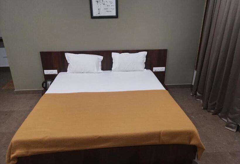 Hotelli Athang Staycation