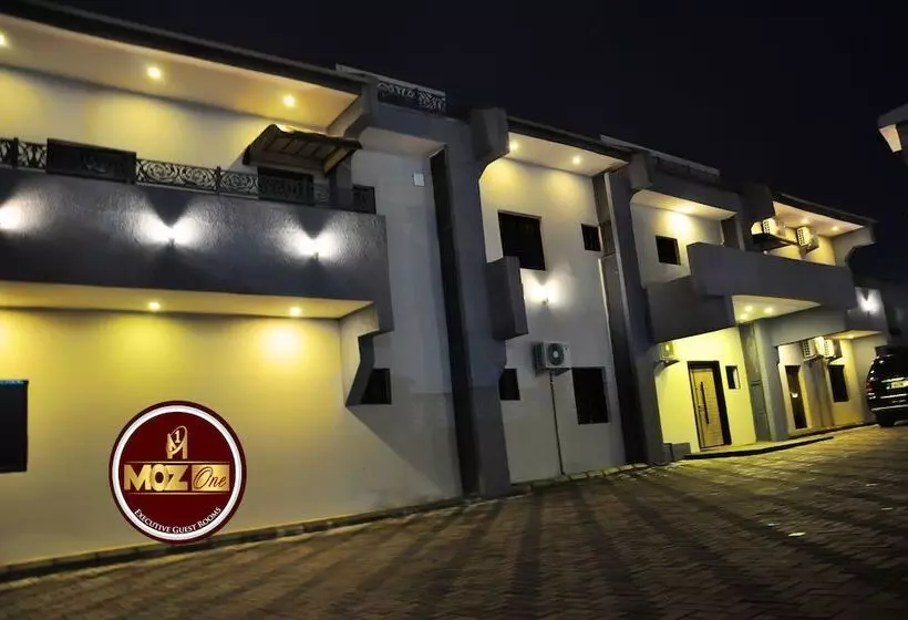 هتل Moz One Executive Guest Rooms Hombori
