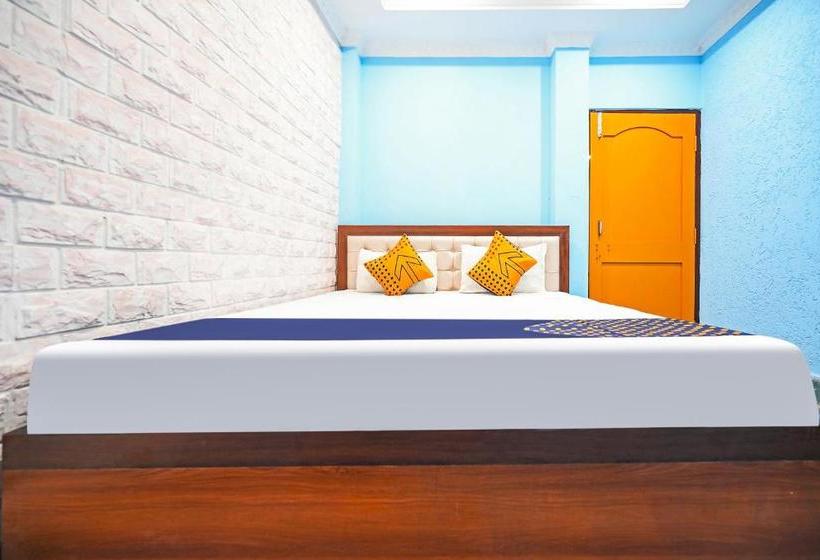 فندق Spot On 82193 Heaven Stay