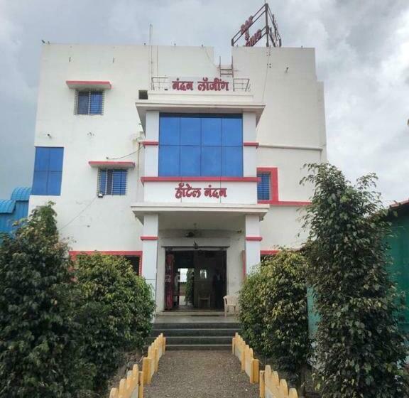 Отель Spot On 82210 Nandan