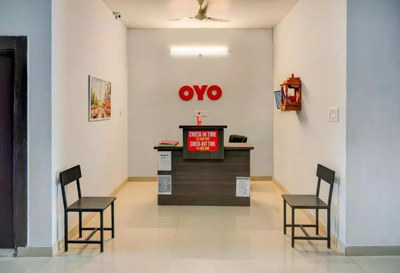 ホテル Spot On 82219  New Lake Palace