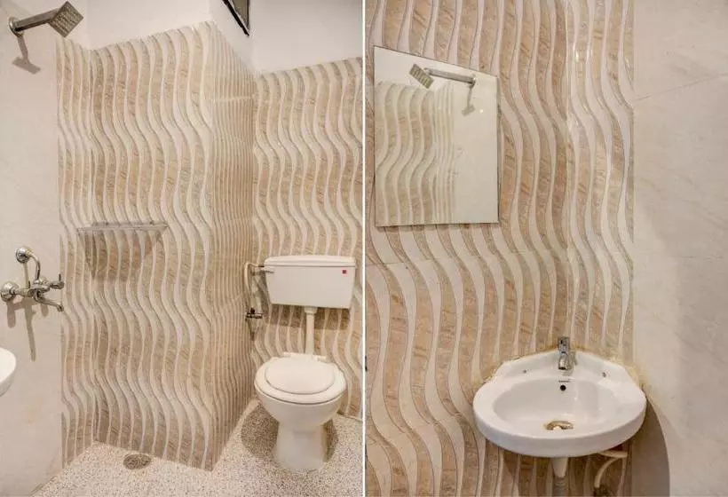 ホテル Spot On 82219  New Lake Palace