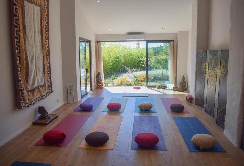 Bed and Breakfast Le Dôme Et Son Jacuzzi