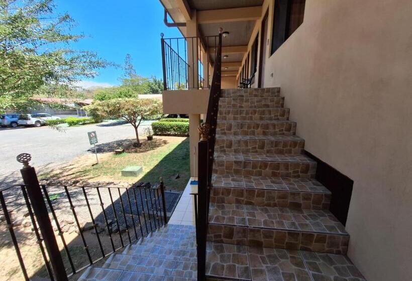 تختخواب و صبحانه Real Alaska