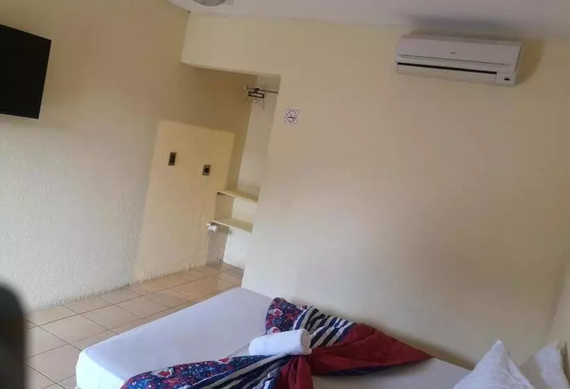 Aamiaismajoitus (B&B) Real Alaska