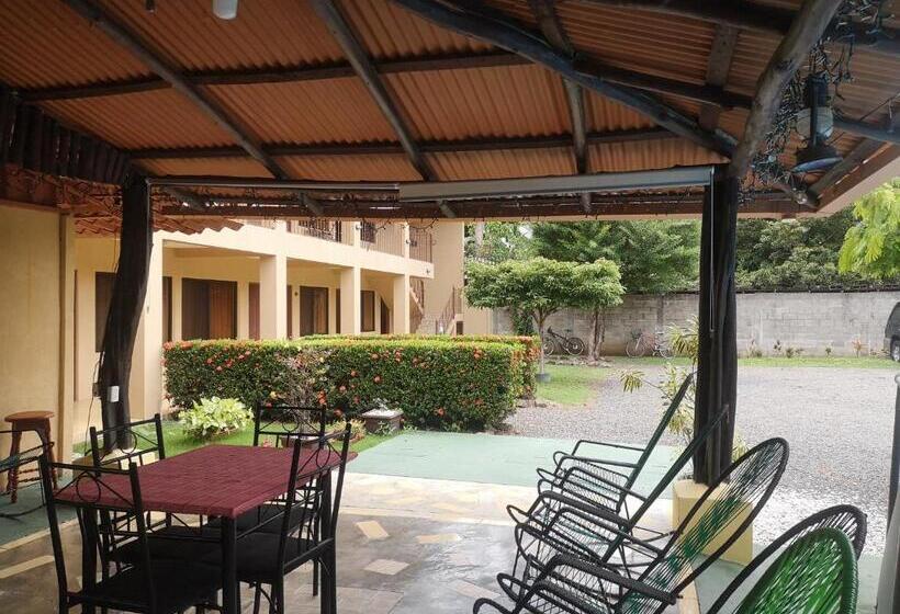 تختخواب و صبحانه Real Alaska