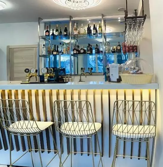 هتل Ave Medica Apartments