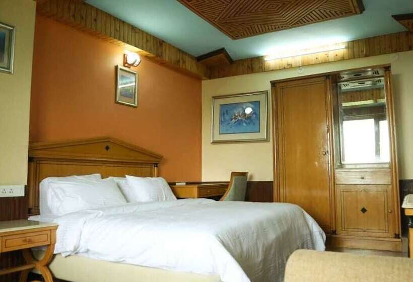 Hotel Hari Om Paradise