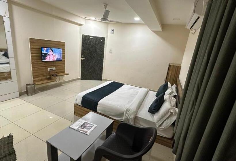 هتل New Shiv Kunj