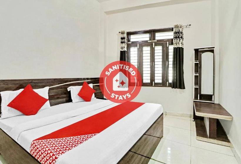 בית מלון כפרי Oyo 82225  Anjani Palace