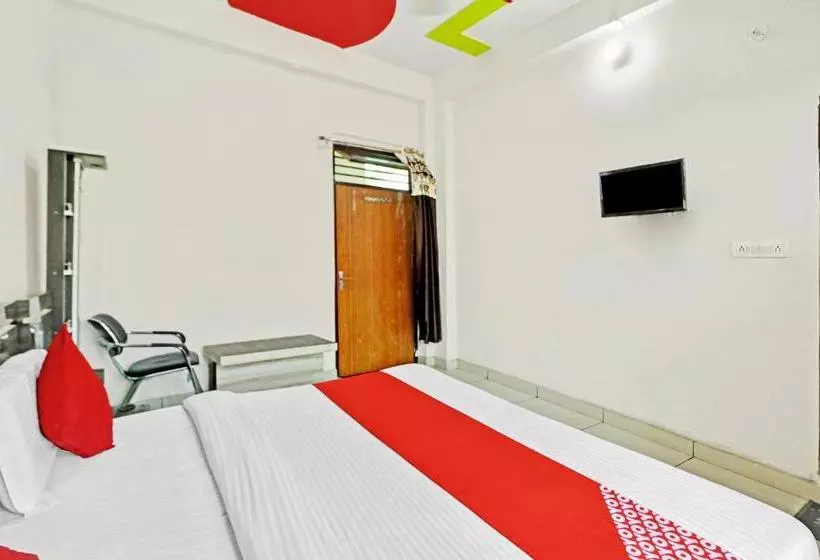 ホテル Oyo 82225  Anjani Palace