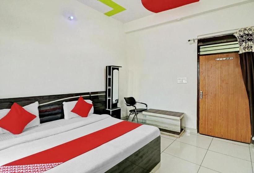 בית מלון כפרי Oyo 82225  Anjani Palace