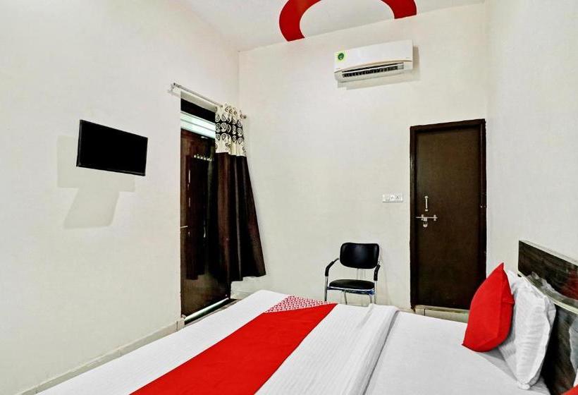 בית מלון כפרי Oyo 82225  Anjani Palace