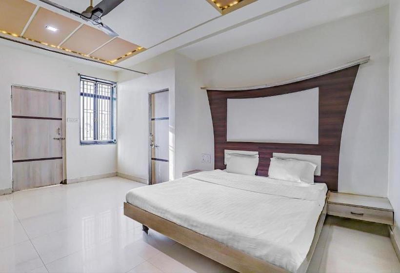 Отель Spot On 82058  A Square