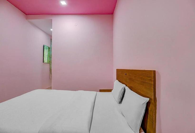 Отель Spot On 82058  A Square