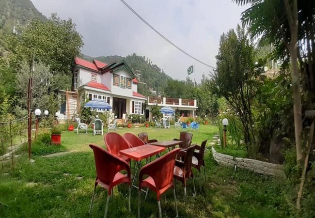 هتل The Jungle Inn Resort & Restaurant