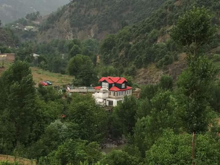 هتل The Jungle Inn Resort & Restaurant