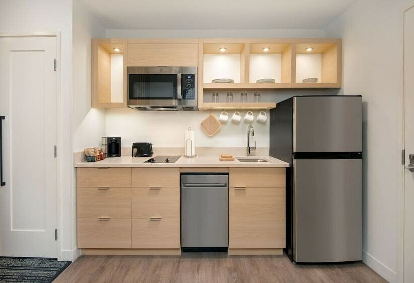 فندق Towneplace Suites By Marriott Atlanta Airport North