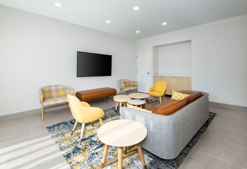 فندق Towneplace Suites By Marriott Atlanta Airport North